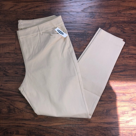 Old Navy Pants - Old Navy Pixie Pants